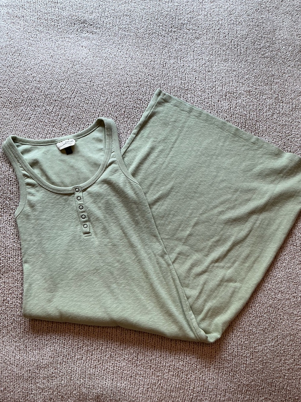 Universal Thread Sage Green Sleeveless Midi Dress EUC - size XS
